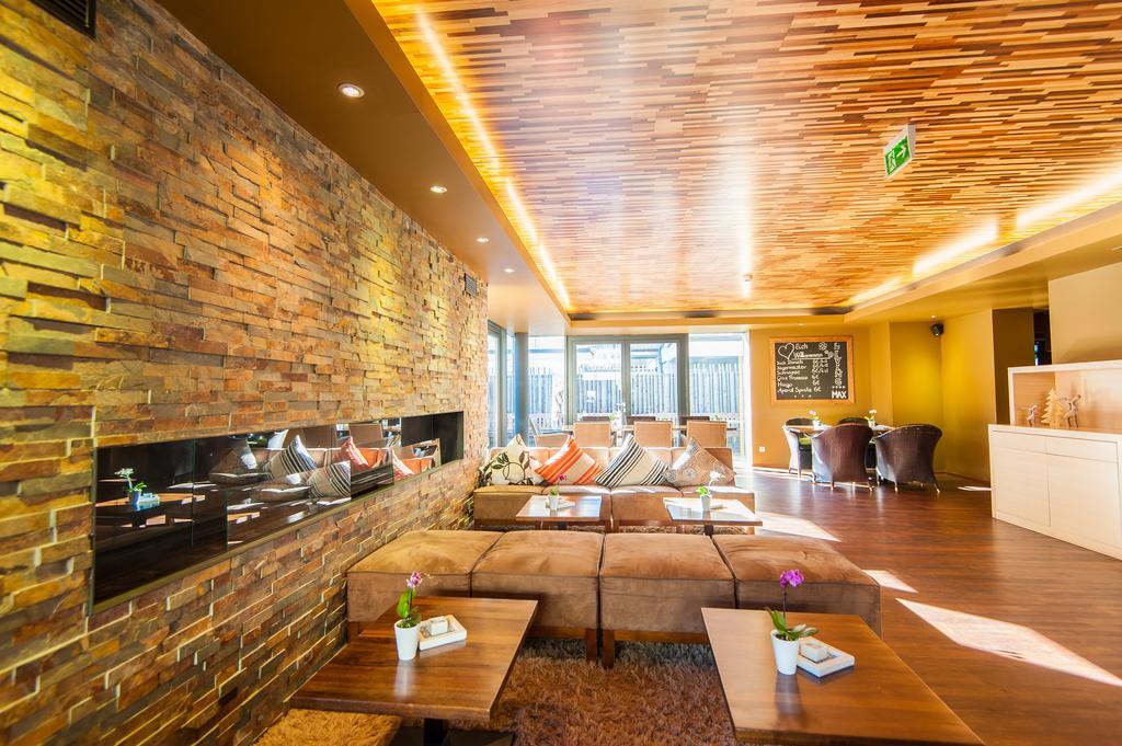 Living Max Hotel Zell am See Bagian luar foto